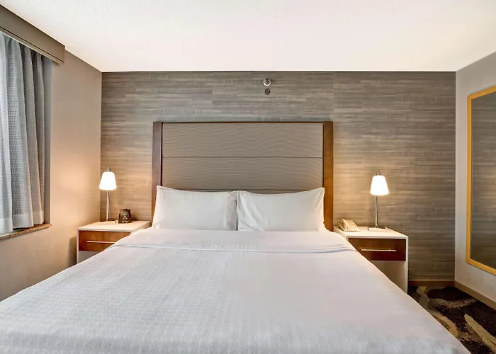 Hotel Homewood By Hilton Chicago-downtown
