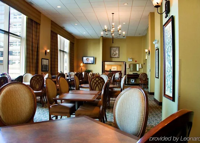 Hotel Homewood By Hilton Chicago-downtown 3*